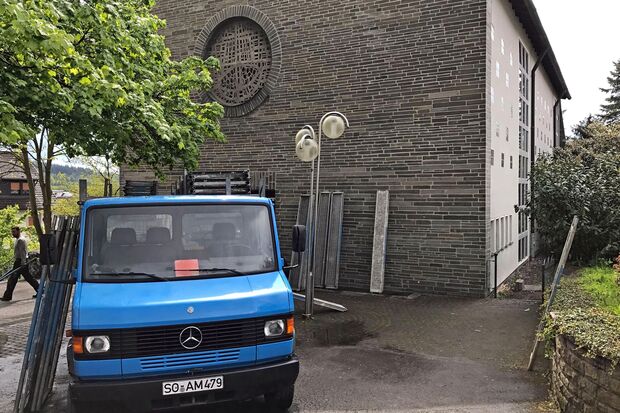 Abbau der Gerüste FOTO: ANDREAS DUNKER