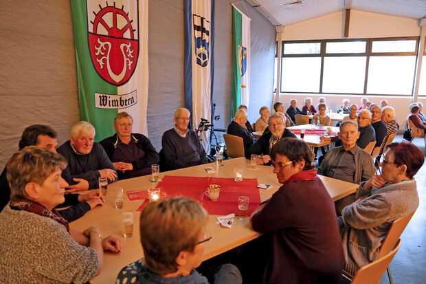 Senioren-Nachmittag der Feuerwehr in der Schützenhalle in Wimbern ARCHIVFOTO: ANDREAS DUNKER