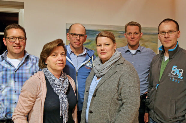 Das aktuelle Vorstands- und Beiratsteam (von links): Heinz-Bernd Luig, Brigitta Arndt, Frank Baumüller, Donata Vielhaber, Markus Wrede und Ulrich Moors. Auf dem Gruppenfoto fehlt das Beiratsmitglied André Steffen. ARCHIVFOTO: ANDREAS DUNKER