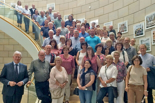 Die Wickeder auf der Innentreppe des Landtages in Düsseldorf FOTO: PRIVAT