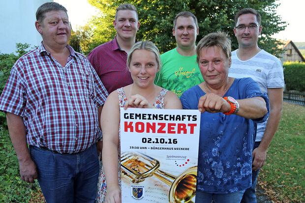 Präsentation des Plakates für das Gemeinschaftskonzert FOTO: ANDREAS DUNKER