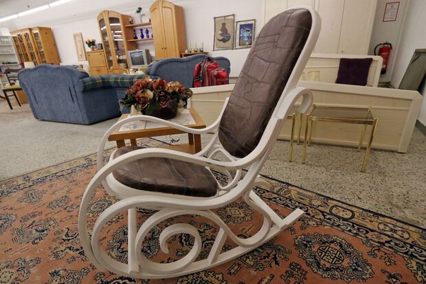 Möbel im KaDeWi FOTO: ANDREAS DUNKER