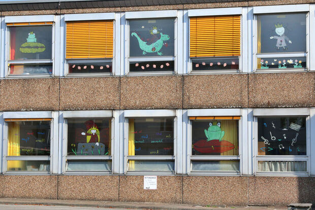 Die zu sanierende Fassade der Melanchthon-Grundschule in Wickede ARCHIVFOTO: ANDREAS DUNKER
