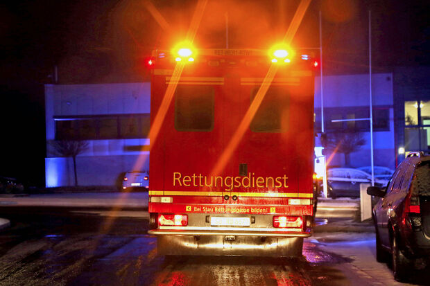 Rettungsdienst-Fahrzeug des Kreises Soest in der Westerhaar FOTO: ANDREAS DUNKER