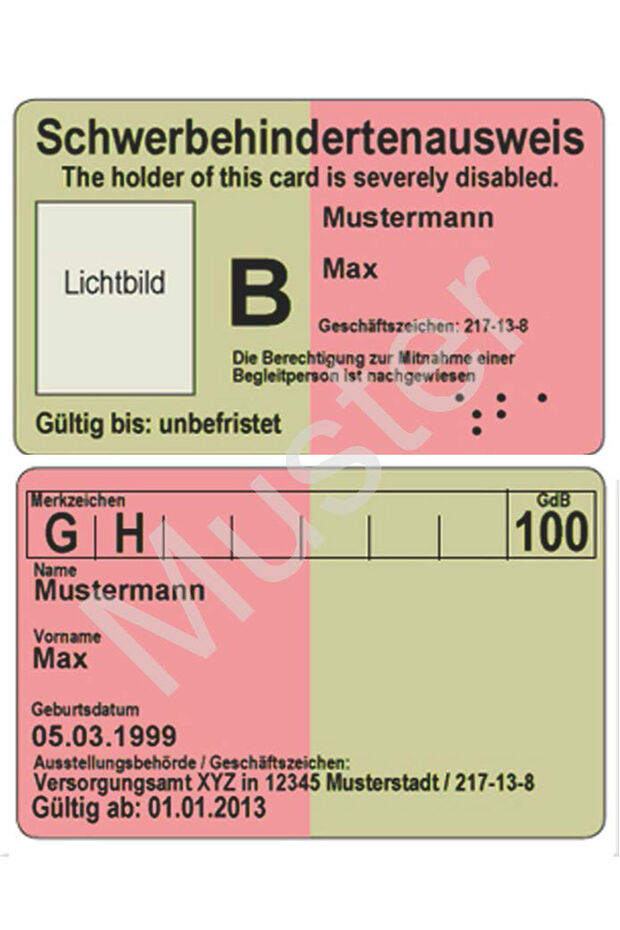 Seit dem 1. Januar 2013 gibt es den Schwerbehindertenausweis im praktischen Scheckkartenformat. Hier sowohl Vor- als auch Rückseite. FOTOMONTAGE: KREIS SOEST 