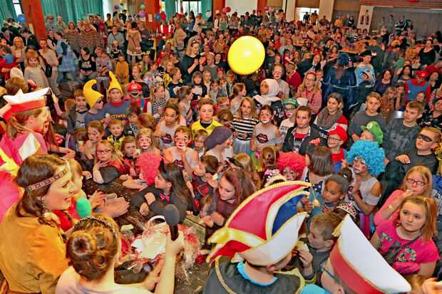 TV-Kinderkarneval am Sonntagnachmittag im Bürgerhaus in Wickede FOTO: ANDREAS DUNKER