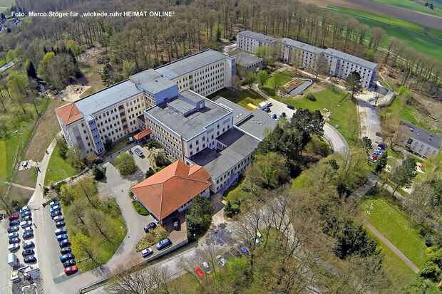 Der Ausbau der Nebengebäude für weitere Flüchtlinge verzögert sich.