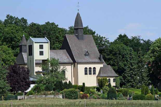 Die St. Johannes Baptist Kirche in Menden-Barge FOTO: ANDREAS DUNKER