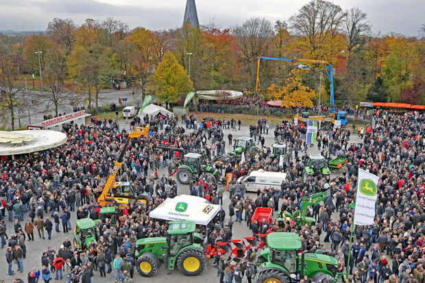 Der traditionelle Pferdemarkt der Soester Allerheiligenkirmes am Donnerstag ARCHIVFOTO: ANDREAS DUNKER