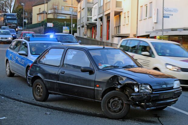 Der Ford Fiesta erlitt ebenfalls einen Totalschaden FOTO: ANDREAS DUNKE