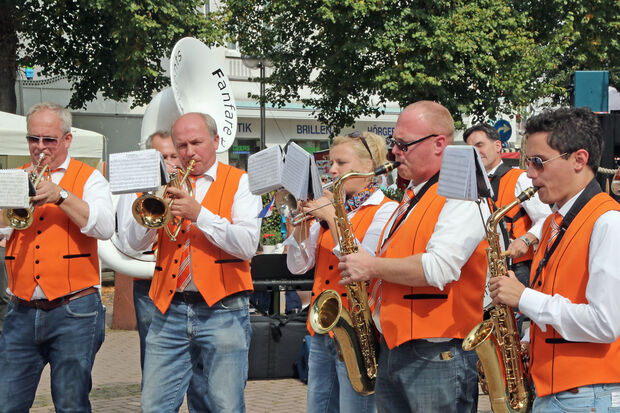 Niederländische Marsching-Band beim Lanfer-Fest in der Wickeder Ortsmitte ARCHIVFOTO: ANDREAS DUNKER