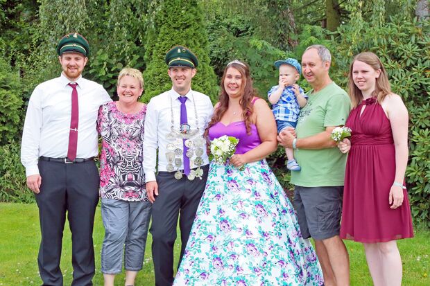 Amtierendes Schützenkönigspaar in Echthausen ARCHIVFOTO: ANDREAS DUNKER